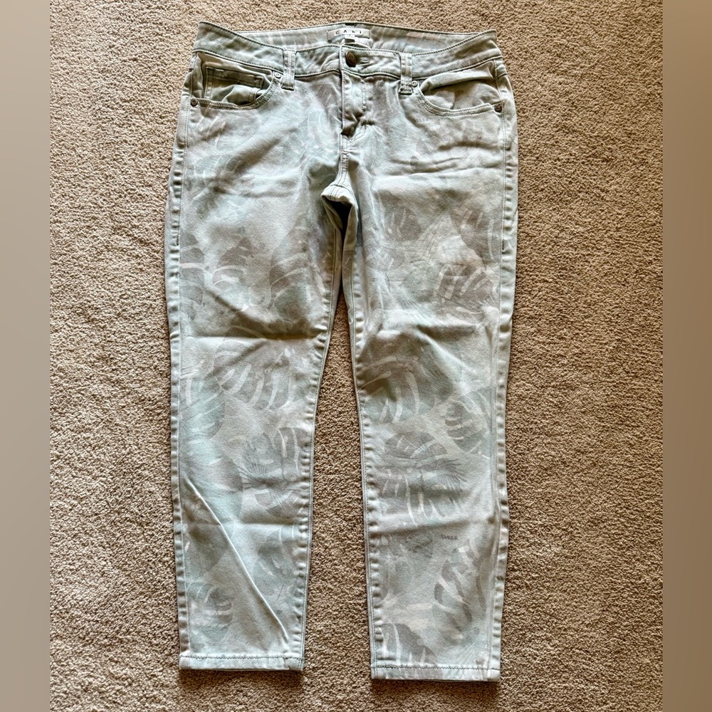 CAbi Tropical Print Jeans/Capris, Size 8
